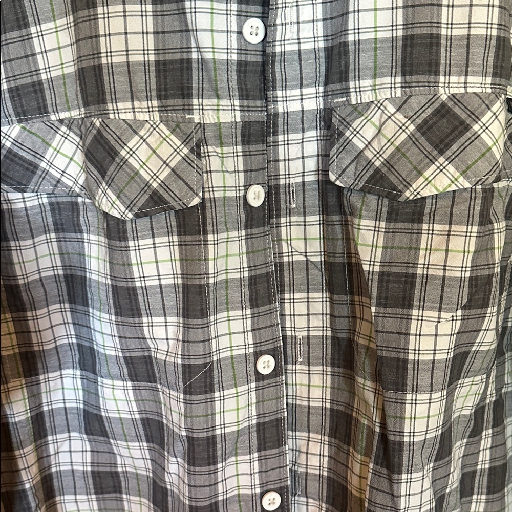 Columbia Men's Lightweight Button Down - Picture 5 of 5